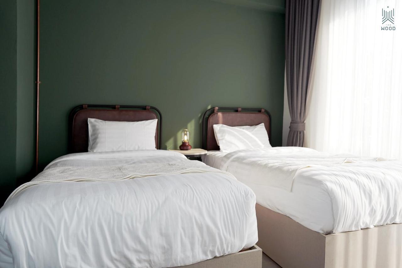 The Wood Hotel Surin Bagian luar foto