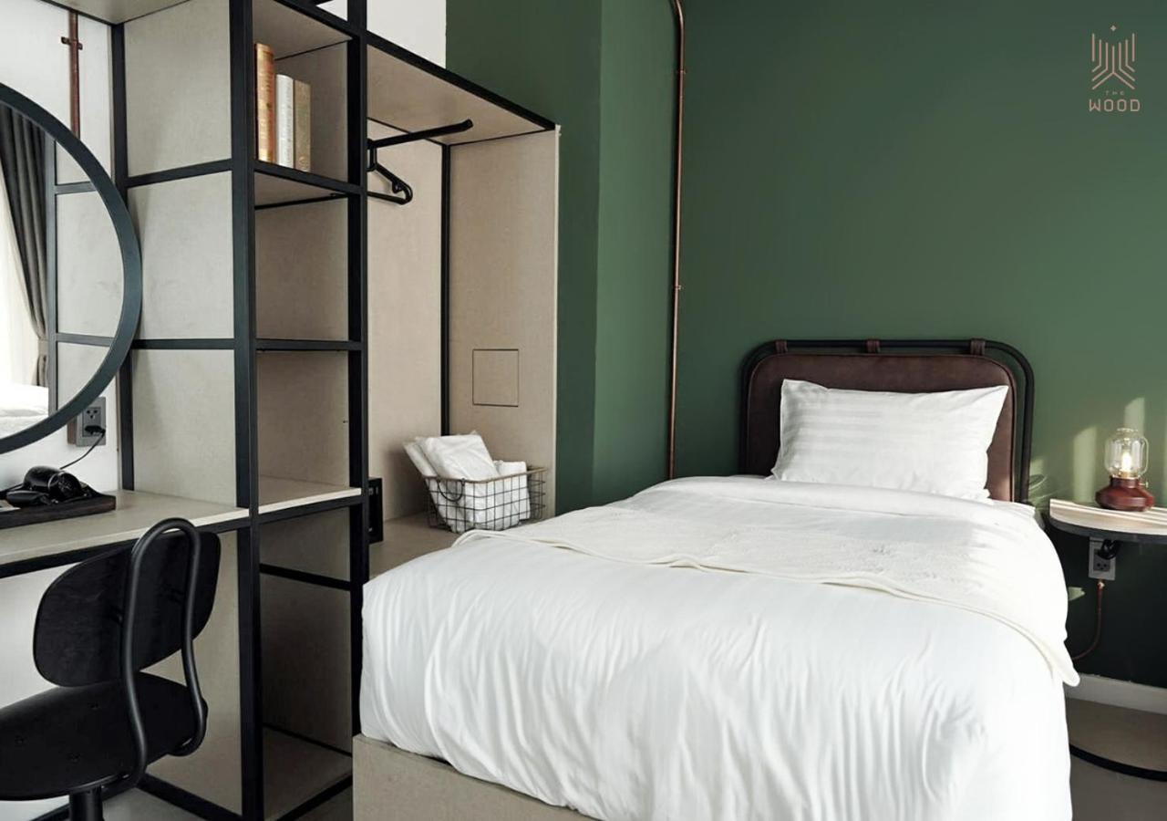 The Wood Hotel Surin Bagian luar foto