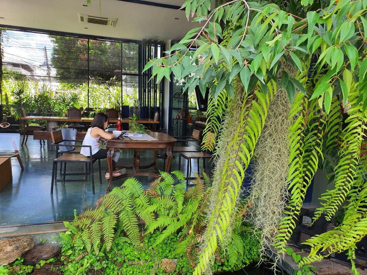 The Wood Hotel Surin Bagian luar foto