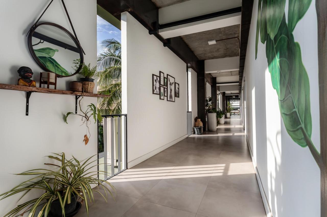 The Wood Hotel Surin Bagian luar foto