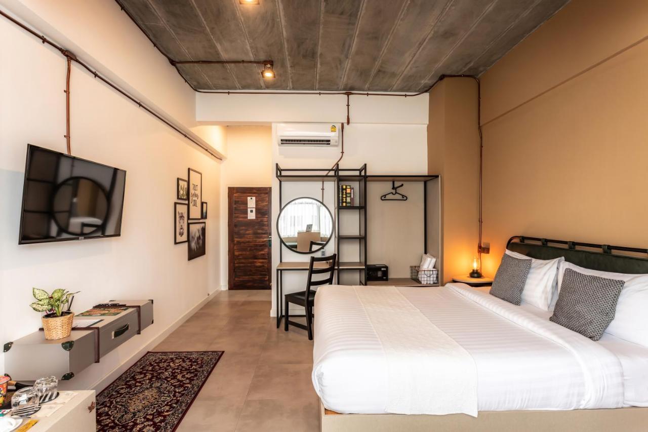 The Wood Hotel Surin Bagian luar foto