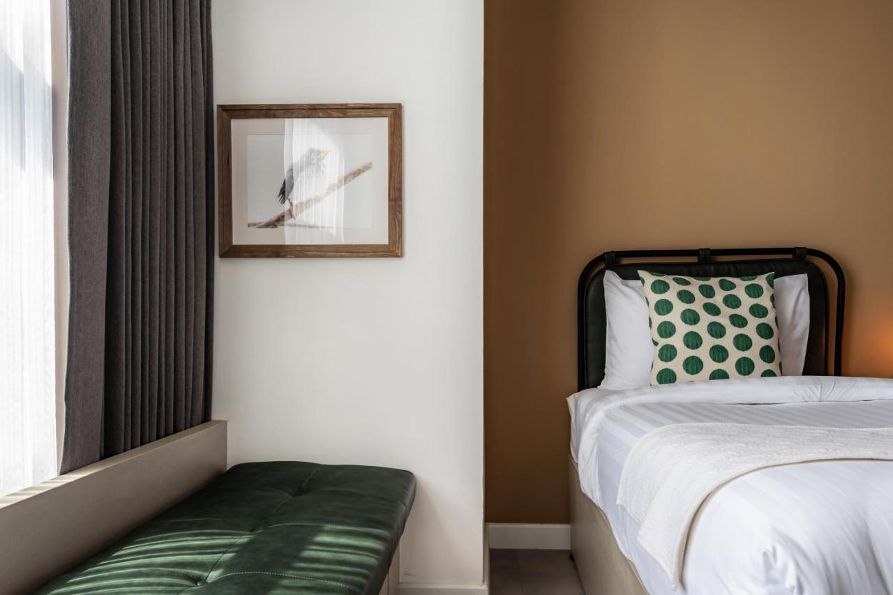 The Wood Hotel Surin Bagian luar foto