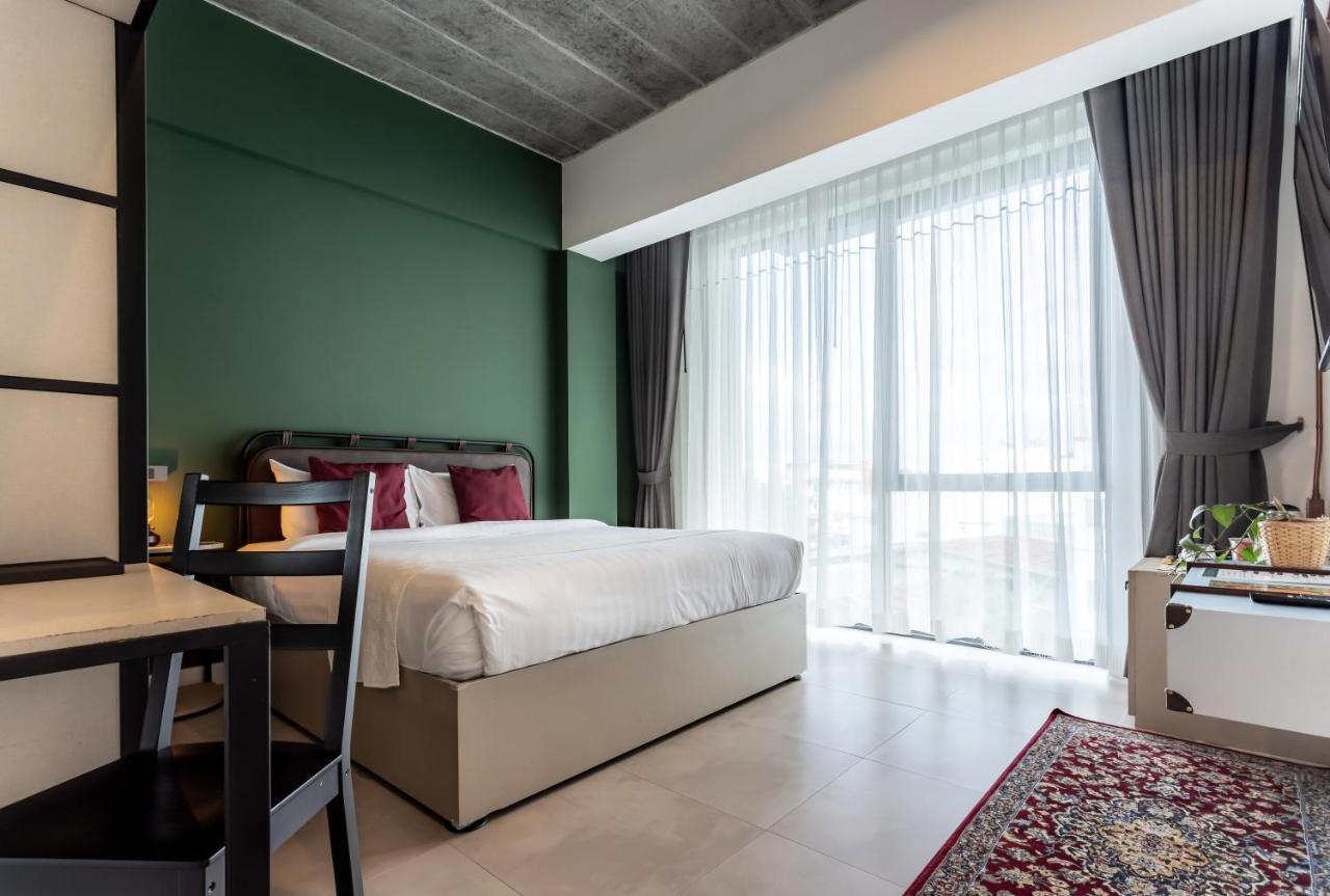 The Wood Hotel Surin Bagian luar foto