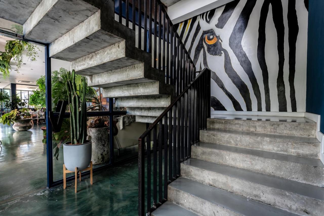 The Wood Hotel Surin Bagian luar foto