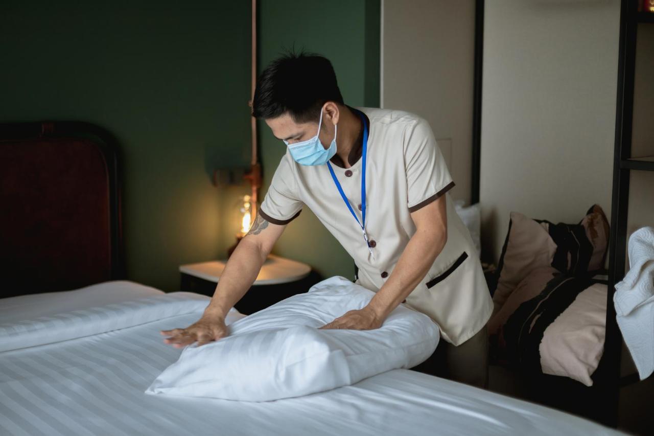 The Wood Hotel Surin Bagian luar foto